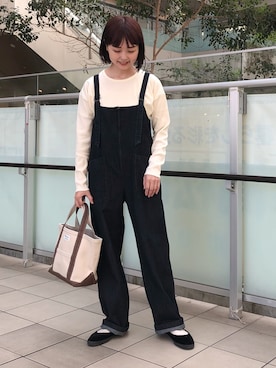 「EKAL（エカル）のアイテム（オールインワン・サロペット）」を使った、かみやまさん（レディース・160cm）の秋コーディネート