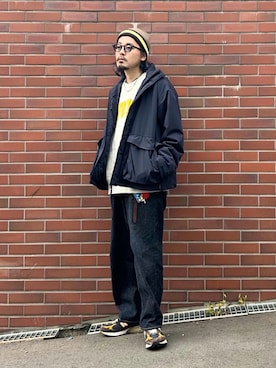 「イエロー」｜「アイテム（スウェット）」を使った、YUTA KABURAGI さん（メンズ・175cm）の冬コーディネート