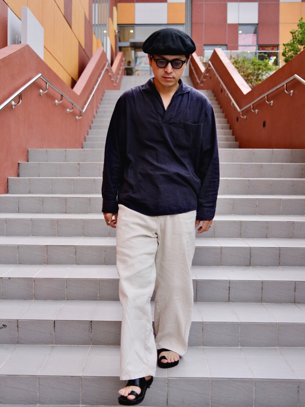 「秋コーデ、今日のコーデ、お洒落さんとつながりたい、休日スタイル、低身長コーデ、COMOLI、CONFECT、Porter Classic、JUTTA NUEMANN、ootd、daily look」｜「COMOLIのアイテム（シャツ/ブラウス、ブルー系）」を使った、SyueChenさん（メンズ・167cm）の秋コーディネートの1枚目の写真