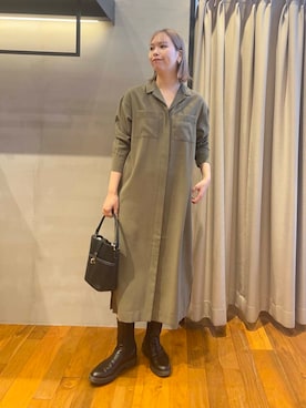 「アイテム（イヤーカフ）」を使った、な つ みさん（レディース・172cm）の秋コーディネート