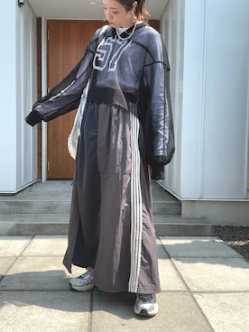 「etsinta（エシンタ）のアイテム（トップス）」を使った、minakoさん（レディース・160cm）の春コーディネート