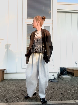 「アイテム（スウェットパンツ）」を使った、minakoさん（レディース・160cm）の秋コーディネート