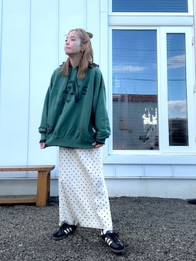「アイテム（スウェット）」を使った、minakoさん（レディース・160cm）の秋コーディネート