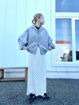 「アイテム（パーカー）」を使った、minakoさん（レディース・160cm）の秋コーディネート