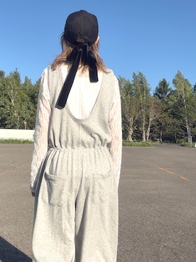 「LOWRYS FARM（ローリーズファーム）のカットオールインワン 661875（サロペット/オーバーオール、グレー系）」を使った、minakoさん（レディース・160cm）の春コーディネート