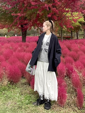 「アイテム（テーラードジャケット、ブルー系）」を使った、minakoさん（レディース・160cm）の秋コーディネート