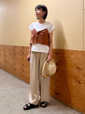 「ITEMS URBANRESEARCH（アイテムズ アーバンリサーチ）のドッキングビスチェTシャツ（Tシャツ/カットソー、レッド系）」を使った、emi0617さん（レディース・163cm）の夏コーディネート
