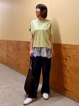 「ITEMS URBANRESEARCH（アイテムズ アーバンリサーチ）の『接触冷感/UVカット』シルケット半袖プリントTシャツ(楽着シリーズ)（Tシャツ/カットソー、ブラウン系）」を使った、emi0617さん（レディース・163cm）の春コーディネート