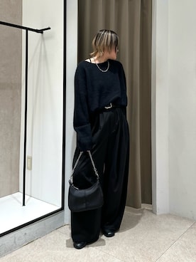 「アイテム（スラックス）」を使った、mana.さん（レディース・160cm）の秋コーディネート