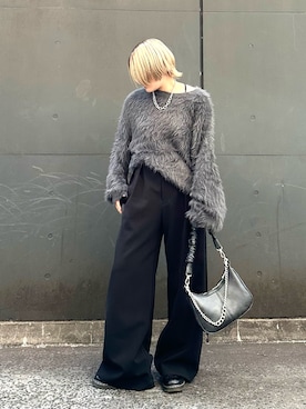 「トレンド秋素材コーデ」｜「アイテム（スラックス）」を使った、mana.さん（レディース・160cm）の秋コーディネート