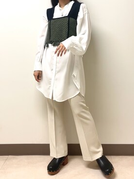 「LOWRYS FARM（ローリーズファーム）のＤＲＹカラーフレアパンツ　941232（その他パンツ）」を使った、yanyuiさん（レディース・158cm）の秋コーディネート