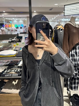 「アイテム（パーカー）」を使った、まいてぃさん（レディース・158cm・20代）の夏コーディネート