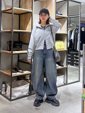 「PAGEBOY（ページボーイ）のプラットチャンキースニーカー（スニーカー、ブラック系）」を使った、まいてぃさん（レディース・158cm）の春コーディネート