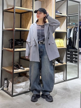 「PAGEBOY（ページボーイ）のプラットチャンキースニーカー（スニーカー、ブラック系）」を使った、まいてぃさん（レディース・158cm）の春コーディネート