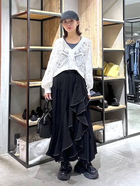 「PAGEBOY（ページボーイ）のプラットチャンキースニーカー（スニーカー、ブラック系）」を使った、まいてぃさん（レディース・158cm）の春コーディネート