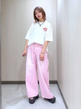 「ワイドパンツ」｜「アイテム（デニムパンツ、ピンク系）」を使った、まいてぃさん（レディース・158cm）の夏コーディネート