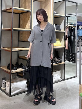 「PAGEBOY（ページボーイ）の【500mlペットボトルも入る】アウトポケットスクエアBAG（ショルダーバッグ、ブラック系）」を使った、まいてぃさん（レディース・158cm）の春コーディネート