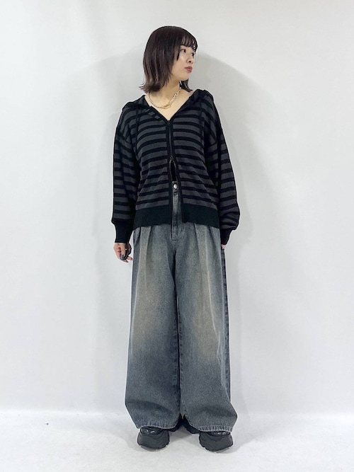 タックデニムパンツ　pageboy ネイビー　デニム　パンツ　Mサイズ　ネイビー 美品】タックデニムパンツ pageboy ネイビー デニム パンツ M