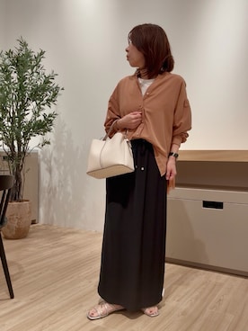 「Jena espace merveilleux（ジェナ　エスパスメルヴェイユ）のアイテム（シャツ/ブラウス、オレンジ系）」を使った、tanuki0425さん（レディース・154cm）の秋コーディネート