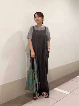 「アイテム（オールインワン・サロペット、グレー系）」を使った、rikoさん（レディース・154cm）の夏コーディネート