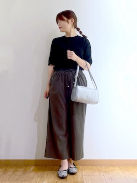 「SHOO・LA・RUE（シューラルー）の【S-LL】抜け感ある着こなしに ヘンリーネック リブニット（ニット/セーター、ブラック系）」を使った、かのさん（レディース・157cm）の夏コーディネート