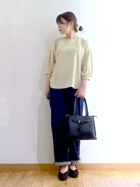 「SHOO・LA・RUE（シューラルー）の【S-LL/ストレッチ/色落ちしにくいネイビー】脚がまっすぐきれいに見える ワイドストレートデニムパンツ（デニムパンツ、ブルー系）」を使った、かのさん（レディース・157cm）の秋コーディネート