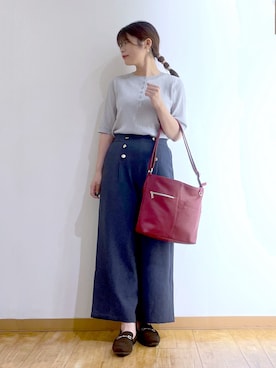 「SHOO・LA・RUE（シューラルー）のヘンリーネックリブニット（ニット/セーター、グレー系）」を使った、かのさん（レディース・157cm）の夏コーディネート