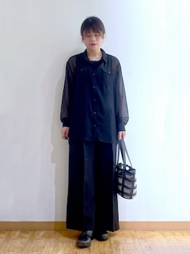 「SHOO・LA・RUE（シューラルー）の【洗濯機可】ダブルポケット 楊柳しぼしぼシアーシャツ（シャツ/ブラウス、ブラック系）」を使った、かのさん（レディース・157cm）の夏コーディネート