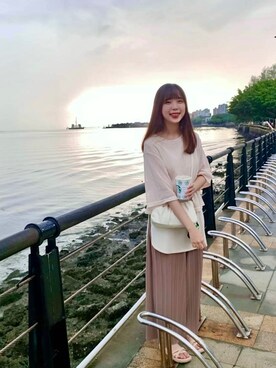 「niko and...（ニコアンド）のアイテム（トップス、ベージュ系）」を使った、yenさん（レディース・156cm）の夏コーディネート
