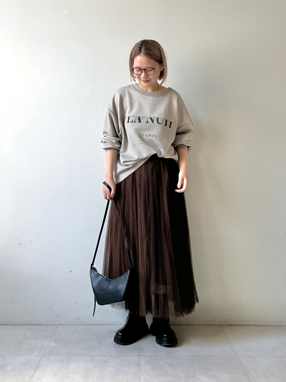 「低身長、低身長コーデ、チュールスカート、プルオーバー、スウェット」｜「Bou Jeloudのキルティング切替プルオーバー（Tシャツ/カットソー、グレー系）」を使った、TSUKIさん（レディース・153cm）の冬コーディネートの1枚目の写真
