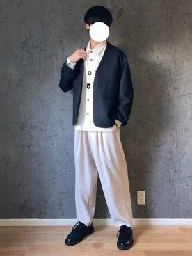 「モノトーンコーデ」｜「アイテム（おもちゃ）」を使った、manamu さん（メンズ・186cm）の秋コーディネート
