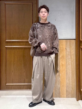 「アイテム（スラックス）」を使った、manamu さん（メンズ・186cm）の秋コーディネート