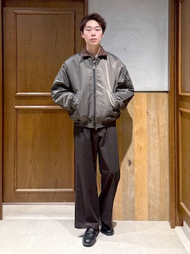 「アイテム（MA-1）」を使った、manamu さん（メンズ・186cm）の秋コーディネート