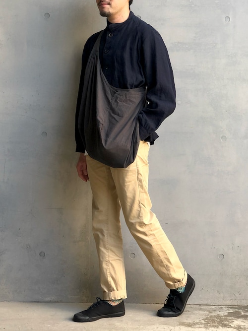 ARTS & SCIENCEのノーカラージャケットを使った人気ファッション