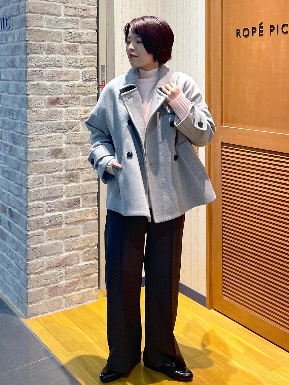 ベスト（グレー系）を使った「チュールトップス」の人気