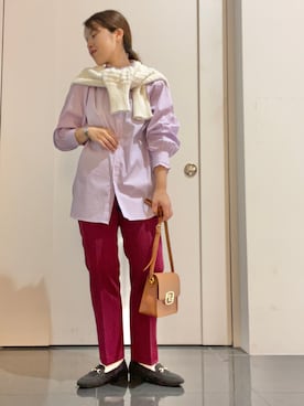 「アイテム（スラックス、ピンク系）」を使った、Yuriさん（レディース・159cm）の秋コーディネート