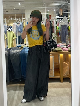 「PUMA（プーマ）の【PUMA/プーマ】ユニセックス スピードキャット メタリック スニーカー（スニーカー、ブラック系）」を使った、こめちゃんさん（レディース・160cm）の夏コーディネート