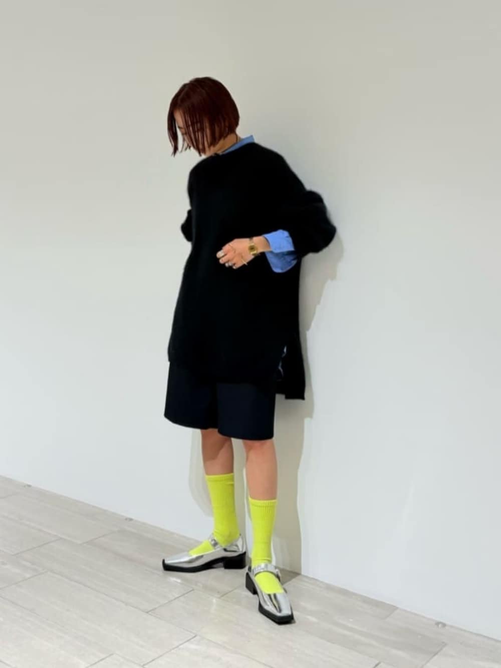 「Flat shoes styling、WEB LIMITED ITEMS、モード、春服、春コーデ、SY」｜「SY UNITED ARROWSの＜SY＞ニュアンスバックルベルト フラット40●↑（パンプス、シルバー系）」を使った、森田　オデット エ オディール スタッフさん（レディース・154cm）の冬コーディネートの1枚目の写真