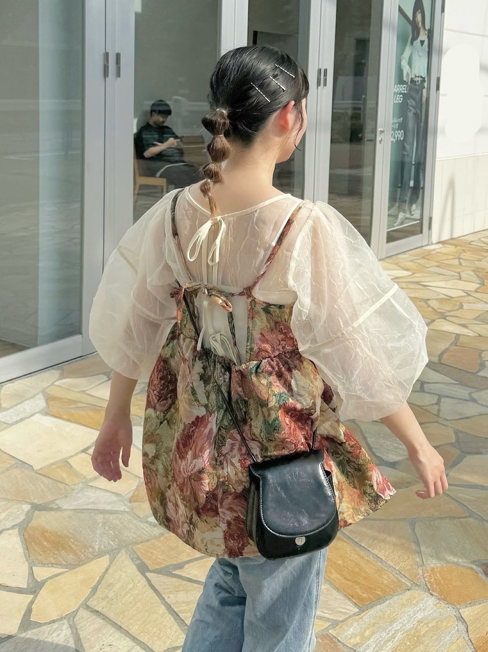 「レイヤードスタイル、プチプラ、オトナカワイイ、キャミビスチェ、ビスチェ、ママコーデ、ちょこび、シアートップス、シアー、大人可愛い」｜「sakishimatokyoのゴブラン キャミビスチェ/ゴブラン柄 ビスチェ（その他トップス、レッド系）」を使った、ちょこびさん（骨格ウェーブ・レディース・154cm）の夏コーディネートの1枚目の写真