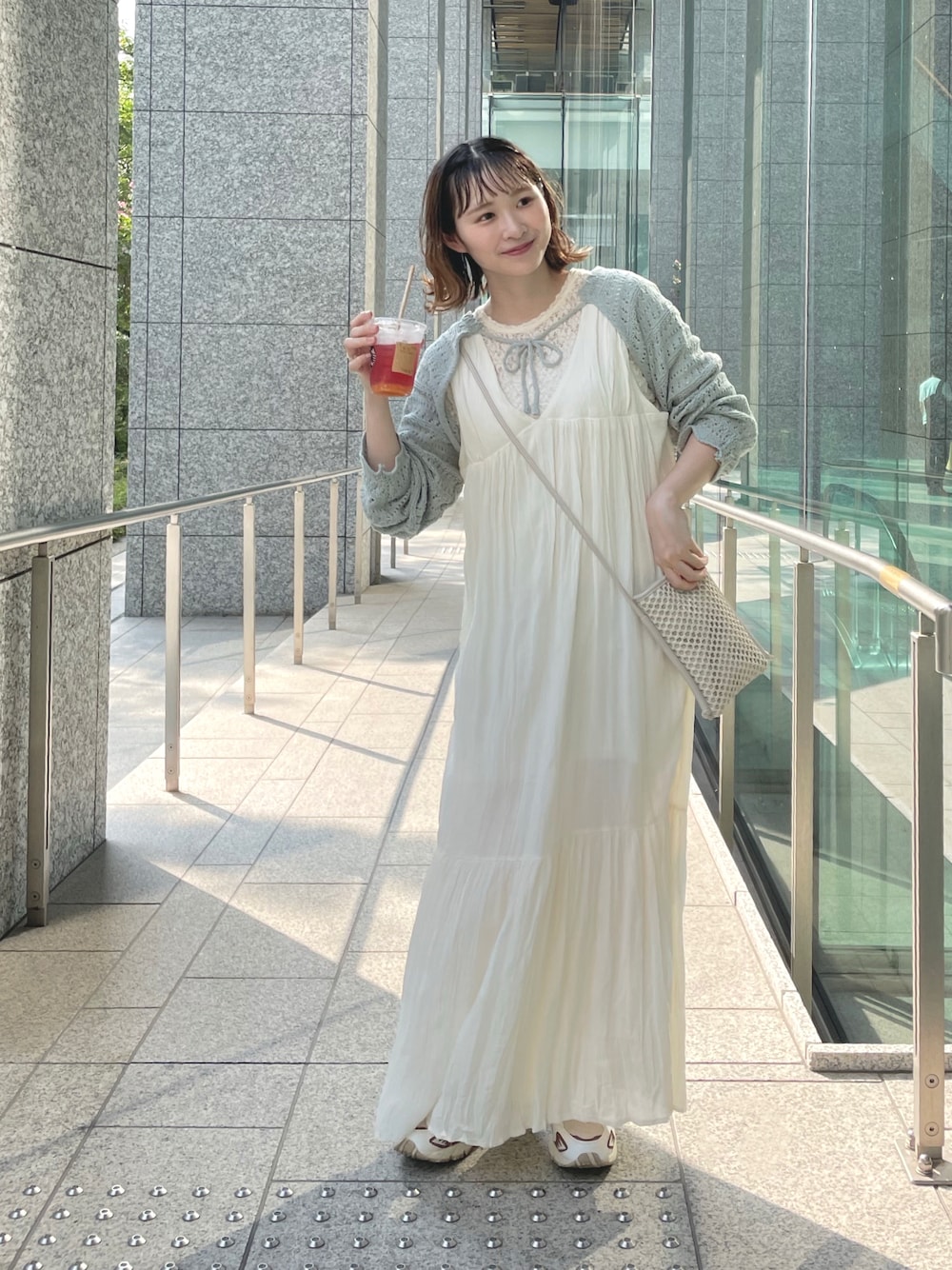 「秋服準備はじめました、今日のコスメと服、PR、秋服コーデ、ボレロ、透かし編みニット、ちょこび、ママコーデ、ロングワンピース、くすみカラー、着回しコーデ、低身長コーデ、ワントーンコーデ、カーディガン、秋服まるっと大公開」｜「OSAJIのオサジ ニュアンス フェイスカラー（チーク、ベージュ系）」を使った、ちょこびさん（骨格ウェーブ・レディース・154cm）の秋コーディネートの1枚目の写真