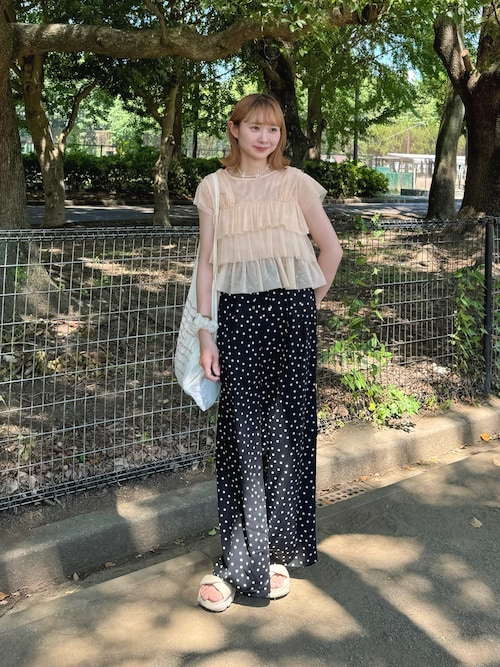 ちょこびさんの「チュールフリルフレンチスリーブトップス（hinari｜ヒナリ）」を使ったコーディネート