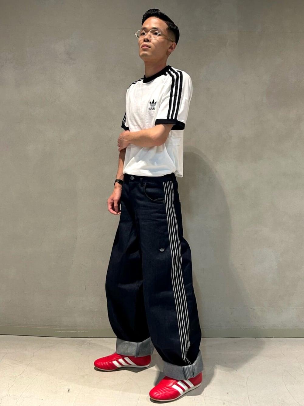 adidas（アディダス）の「デニムパンツ / アディダスオリジナルス