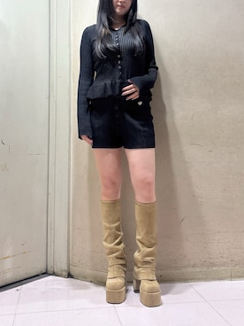 「EMODA（エモダ）の【WEB限定カラーあり】フレアカバーベルトブーツ（ブーツ、ベージュ系）」を使った、久道理沙さん（レディース・160cm）の秋コーディネート