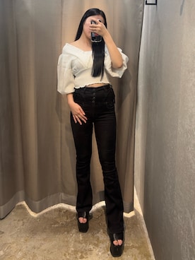 「EMODA（エモダ）のサイドオープンバルキーサンダル（サンダル）」を使った、久道理沙さん（レディース・160cm）の春コーディネート