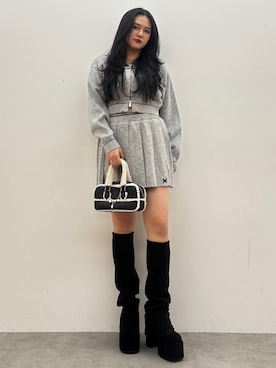 「EMODA（エモダ）のアイテム（ハンドバッグ）」を使った、久道理沙さん（レディース・160cm）の秋コーディネート