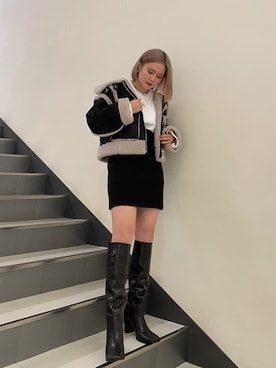 「EMODA（エモダ）のスクエアポイントミドルブーツ（ブーツ）」を使った、久道理沙さん（レディース・160cm）の秋コーディネート