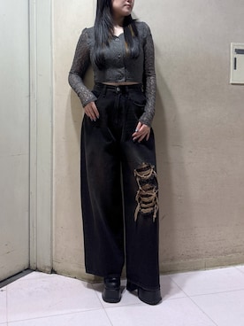 「EMODA（エモダ）のリボンプラットフォームローファー（ローファー、ブラック系）」を使った、久道理沙さん（レディース・160cm）の秋コーディネート