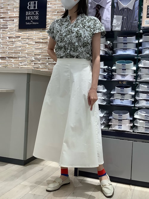 伊太利屋　ボタニカル　蘭　ビジュー　半袖トップス　11号 伊太利屋 ボタニカル 蘭 ビジュー 半袖トップス 11号
