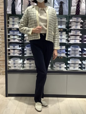 「ニットカーディガン」｜「アイテム（ノーカラージャケット）」を使った、BRICK HOUSE by Tokyo Shirts 青森エルム店さん（レディース・171cm）の冬コーディネート