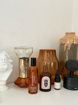 「アイテム（ルームフレグランス/お香）」を使った、iskwykさん（レディース・163cm）の秋コーディネート